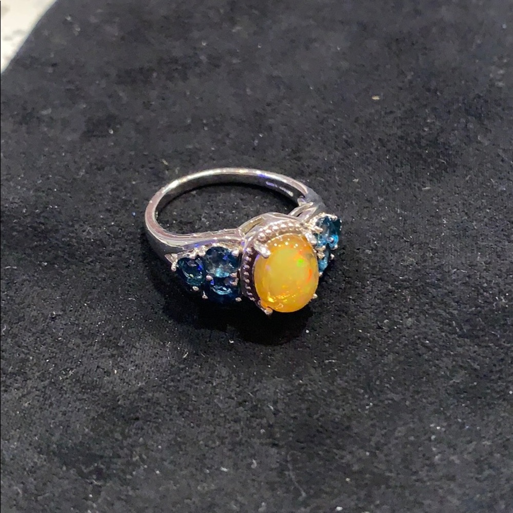 Yellow and blue ring